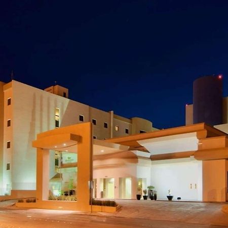 Wyndham Garden Torreon Tecnologico Hotel Exterior photo