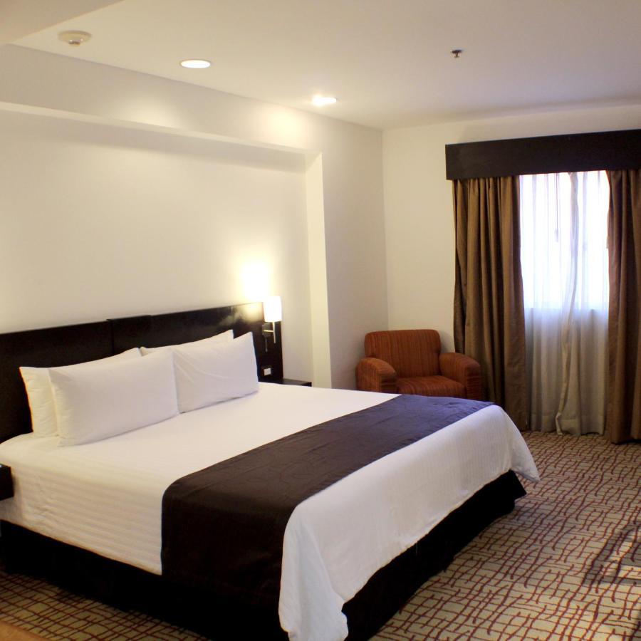 Wyndham Garden Torreon Tecnologico Hotel Exterior photo