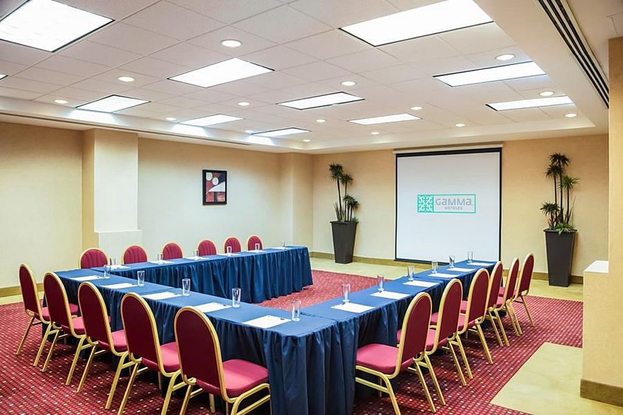 Wyndham Garden Torreon Tecnologico Hotel Exterior photo