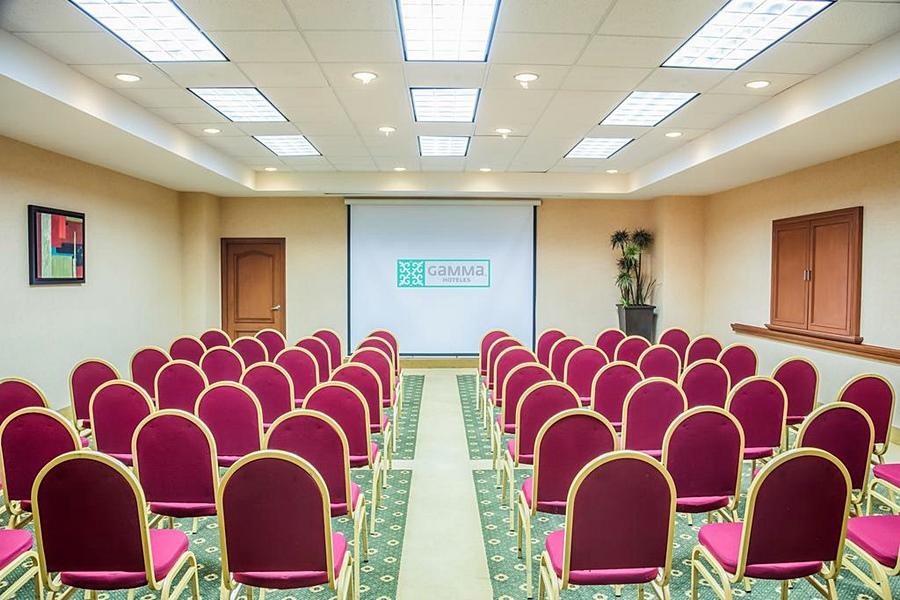 Wyndham Garden Torreon Tecnologico Hotel Exterior photo