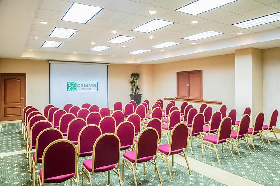 Wyndham Garden Torreon Tecnologico Hotel Exterior photo