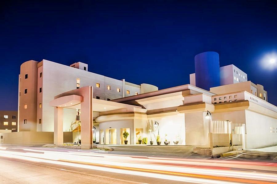 Wyndham Garden Torreon Tecnologico Hotel Exterior photo